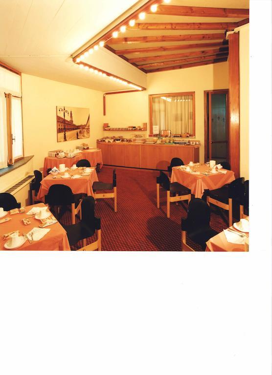 Hotel I Diamanti Garlasco Exterior photo