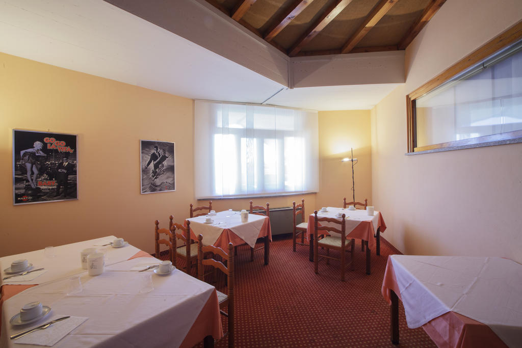 Hotel I Diamanti Garlasco Exterior photo